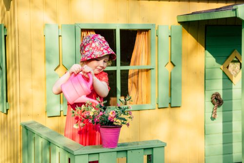 outdoor playhouses for kids